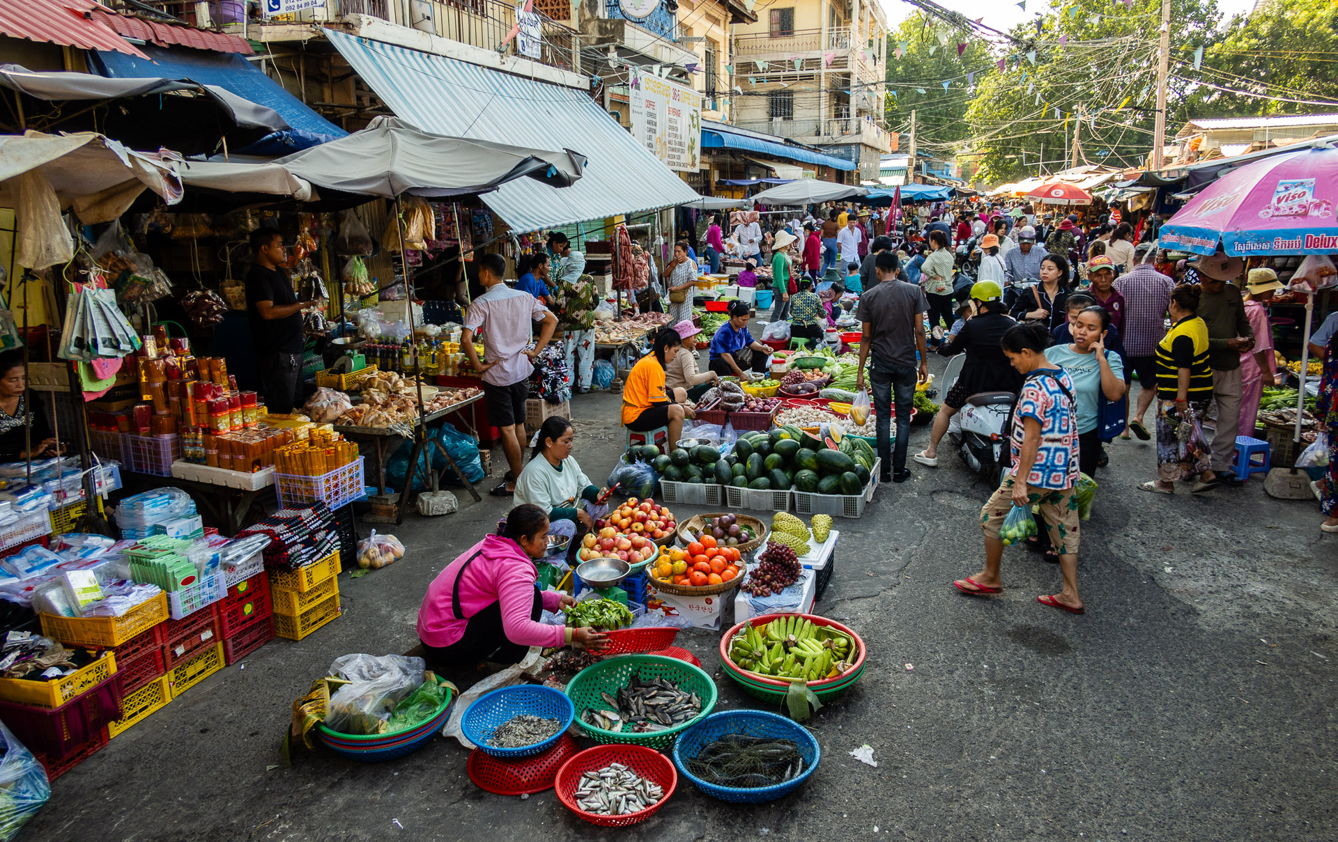 Market in the streets of Cambodia
